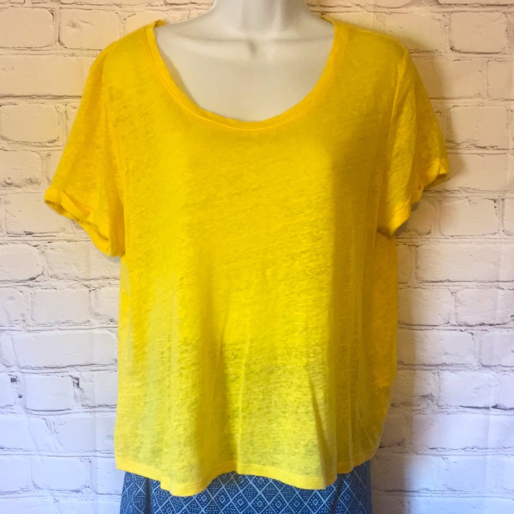 ☀️ Yellow top